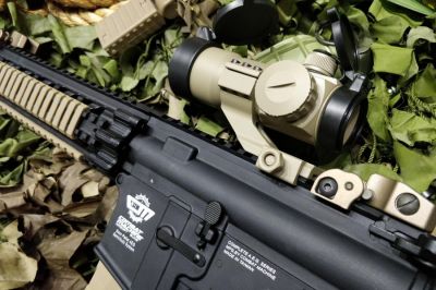 NCS Red/Green/Blue Dot Sight with 20mm Mount (Tan) - Detail Image 6 © Copyright Zero One Airsoft